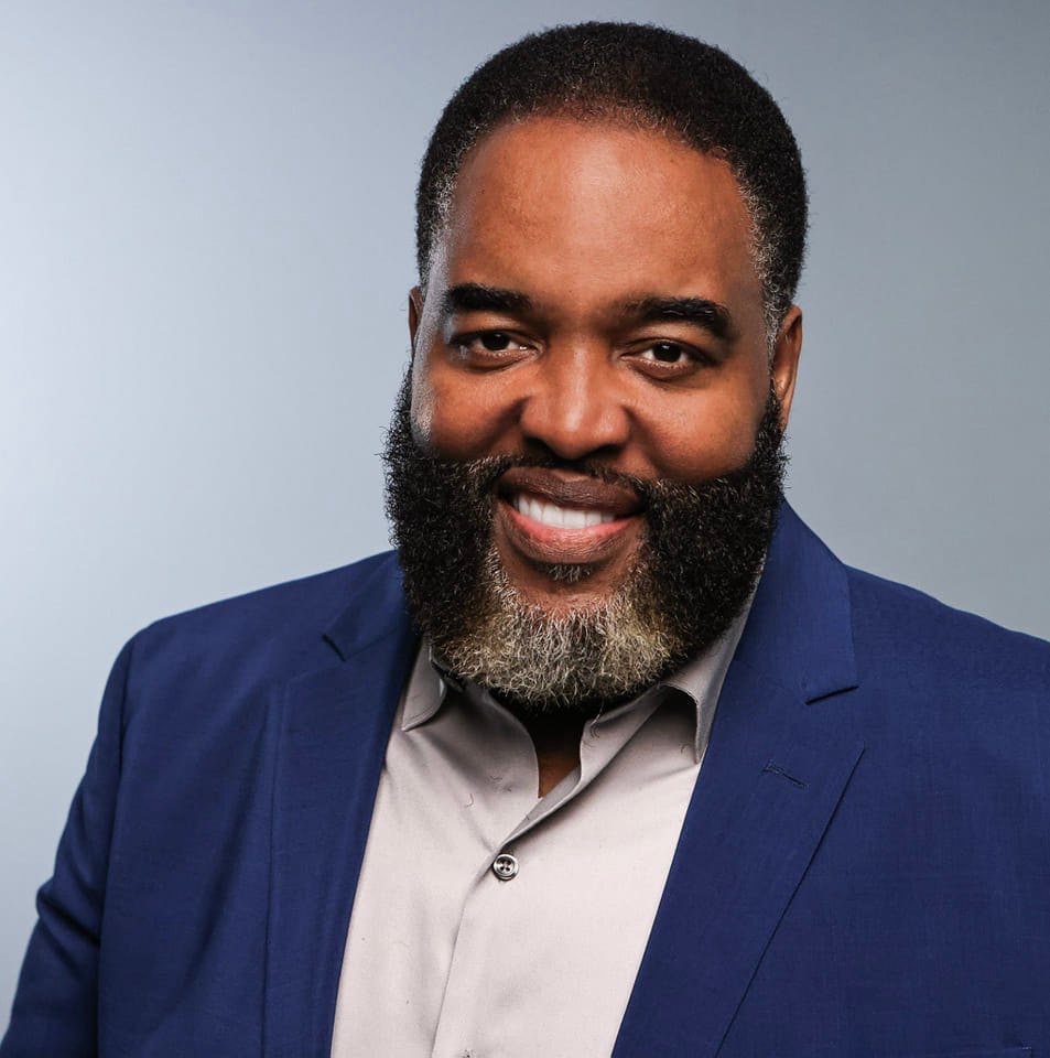 Headshot of Antonio "Boz" Boswell